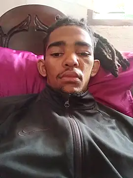 Eezxxx online show from 12-22-25, 05:48