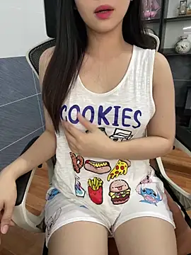 XndSeraphina online show from 03-12-26, 04:51