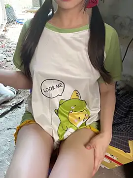 XndSeraphina online show from 04-16-26, 04:46