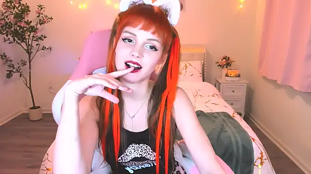 Snapshot of blair_venom chatting on 12-21-25, 07:15 blair venom online show from 12-21-25, 07:15