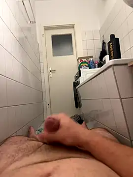 Snapshot of Paul_Klein20000 chatting on 12-01-25, 06:24 Paul Klein20000 online show from 12-01-25, 06:24