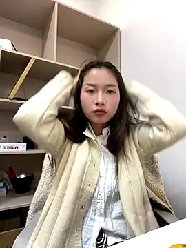 GYYoo online show from 11-28-25, 10:07