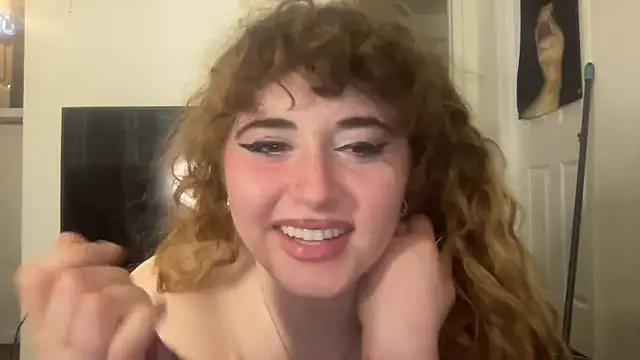 Snapshot of ariapeachy chatting on 12-13-25, 07:53 ariapeachy online show from 12-13-25, 07:53