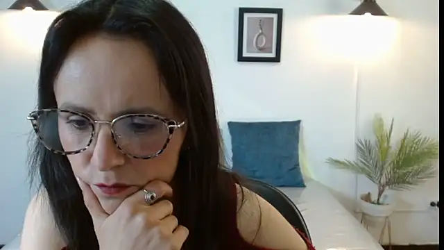 Snapshot of Juliana__lx chatting on 12-05-25, 12:58 Juliana lx online show from 12-05-25, 12:58