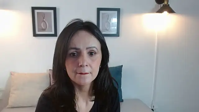 Juliana  lx online show from 04-22-26, 01:45