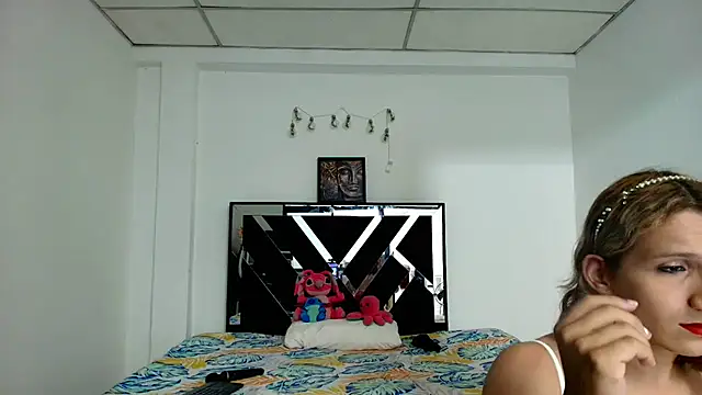 Venus2357 online show from 04-26-26, 09:40