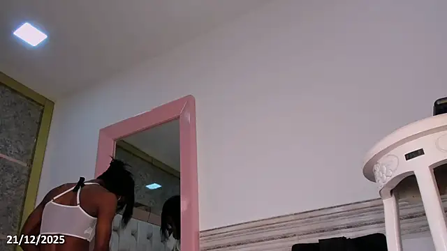 Melanie St4r online show from 12-21-25, 10:28