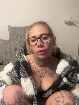 Antoniia69 online show from 12-19-25, 03:19