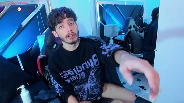 Snapshot of JojoBraando chatting on 12-14-25, 11:42 JojoBraando online show from 12-14-25, 11:42