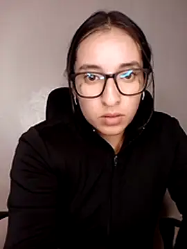 kira-stormm online show from 06-08-26, 01:50