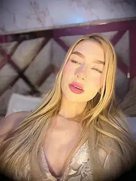 valeryfox   online show from 03-10-26, 11:10