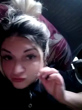 CharleyCream online show from 12-17-25, 11:05