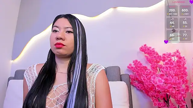 lunaa hart online show from 04-06-26, 08:32