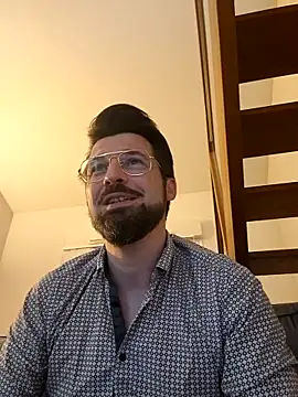 Snapshot of babayaga40 chatting on 12-18-25, 03:01 babayaga40 online show from 12-18-25, 03:01