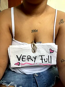 Snapshot of Brunette_Dirty_0limits chatting on 11-22-25, 06:40 Brunette Dirty 0limits online show from 11-22-25, 06:40