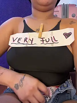 Snapshot of Brunette_Dirty_0limits chatting on 12-13-25, 07:53 Brunette Dirty 0limits online show from 12-13-25, 07:53