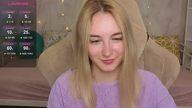 Snapshot of Shy_Polly chatting on 06-11-26, 12:32 Shy Polly online show from 06-11-26, 12:32