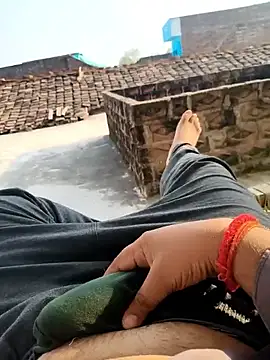 Snapshot of apka_rockstarr chatting on 12-04-25, 03:27 apka rockstarr online show from 12-04-25, 03:27