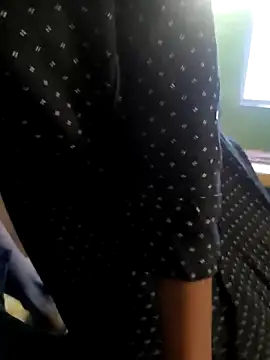 Laxmidevi000 online show from 04-19-26, 06:35