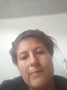 Snapshot of AnaMaria-12 chatting on 11-25-25, 07:47 AnaMaria-12 online show from 11-25-25, 07:47