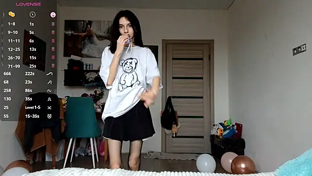 Snapshot of KennaElse chatting on 11-25-25, 07:08 KennaElse online show from 11-25-25, 07:08