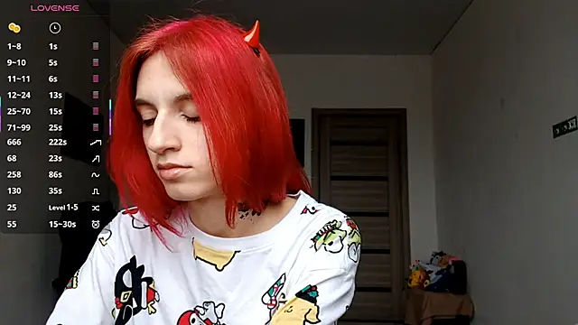 Snapshot of KennaElse chatting on 12-15-25, 07:12 KennaElse online show from 12-15-25, 07:12