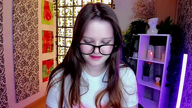 Snapshot of Lana_Moon__ chatting on 12-03-25, 09:40 Lana Moon online show from 12-03-25, 09:40