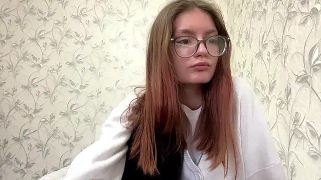 Snapshot of TishGiardino chatting on 12-04-25, 01:04 TishGiardino online show from 12-04-25, 01:04