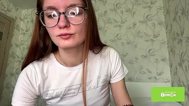 Snapshot of TishGiardino chatting on 12-16-25, 12:37 TishGiardino online show from 12-16-25, 12:37