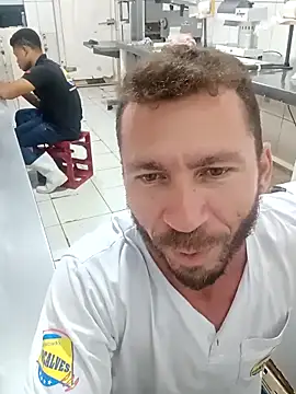 RobertoLuiz84 online show from 04-30-26, 08:57