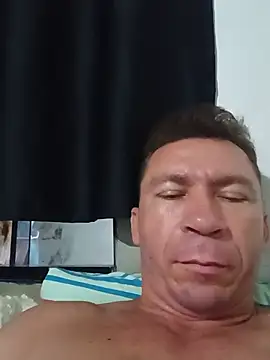 RobertoLuiz84 online show from 06-04-26, 11:11