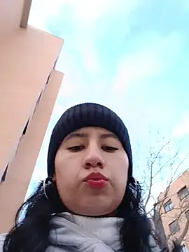 Snapshot of Megan_hotwife_ chatting on 01-19-26, 08:18 Megan hotwife online show from 01-19-26, 08:18