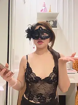 Queen-of-Love online show from 04-30-26, 08:57