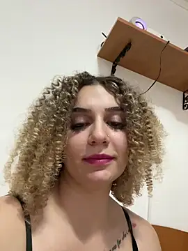 CrazyJessika online show from 02-08-26, 05:38