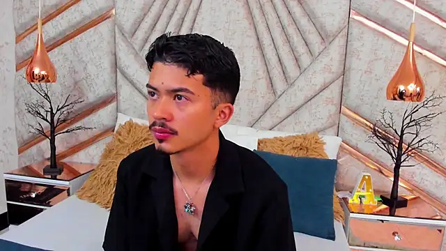 NicolaiKarav online show from 11-28-25, 11:02