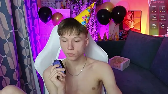 cuMte boy online show from 03-26-26, 01:11