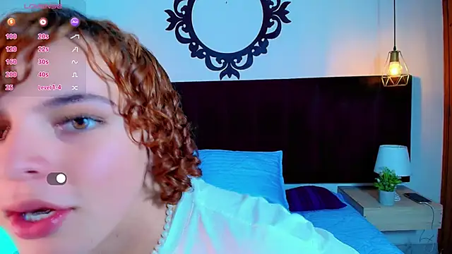 Snapshot of Skyee_angel chatting on 05-09-26, 07:41 Skyee angel online show from 05-09-26, 07:41