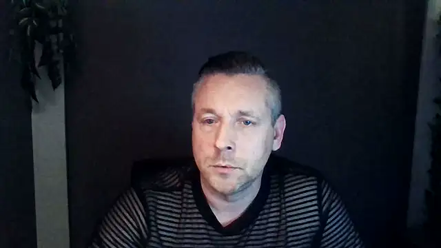 Snapshot of Hunter_Fl chatting on 11-23-25, 03:45 Hunter Fl online show from 11-23-25, 03:45