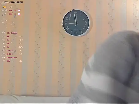 LustfulSarah online show from 09-26-25, 06:01