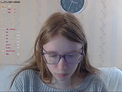 LustfulSarah online show from 10-17-25, 12:41