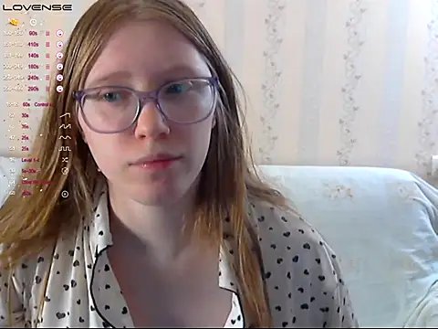 LustfulSarah online show from 12-15-25, 10:14