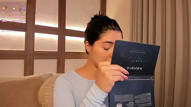 SarhaVega online show from 02-12-26, 12:11