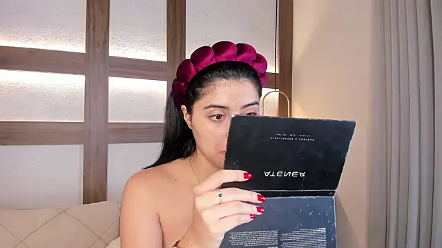 SarhaVega online show from 04-21-26, 01:17