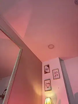 LauraRaider online show from 04-23-26, 09:50