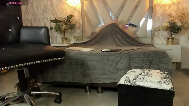Mysterius Woman online show from 07-24-26, 11:08