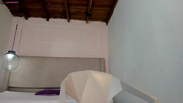 Izelevans online show from 06-07-26, 11:03