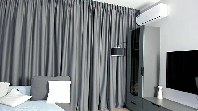 Snapshot of BetteSelbe chatting on 11-30-25, 05:06 BetteSelbe online show from 11-30-25, 05:06