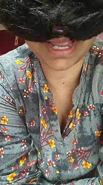 SameeraReddy19 online show from 03-30-26, 04:13