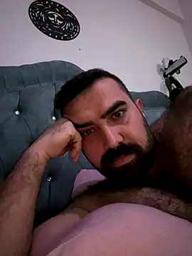 Snapshot of Ali2413 chatting on 12-17-25, 08:48 Ali2413 online show from 12-17-25, 08:48