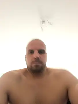 Snapshot of Phoenix2310 chatting on 12-17-25, 11:38 Phoenix2310 online show from 12-17-25, 11:38